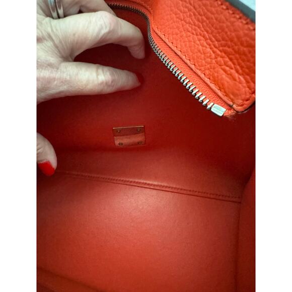 Celine T Trapèze leather handbag - Picture 5 of 7